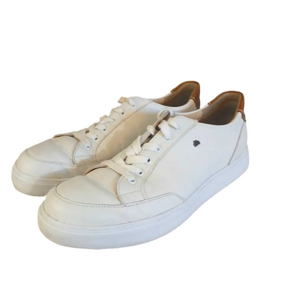 Finn Comfort minimal white